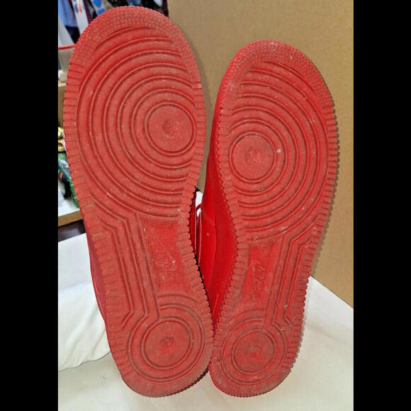 Nike Air Force 1 Low 07 LV8 1 Triple Red Mens 10.5 Sneakers - Picture 11 of 15